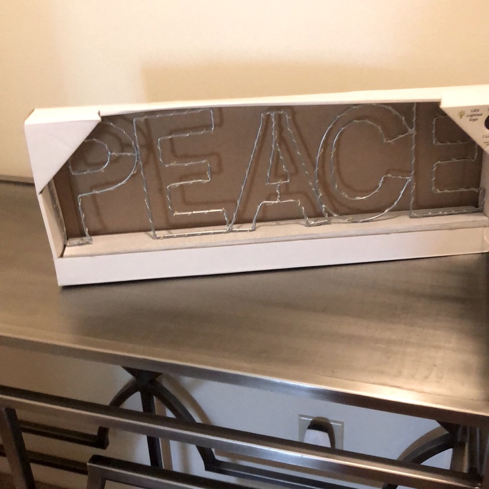 LED sign Home decor - Picture 4 of 5